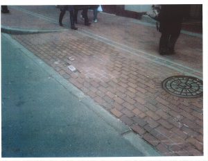 20161128_sidewalkdefect