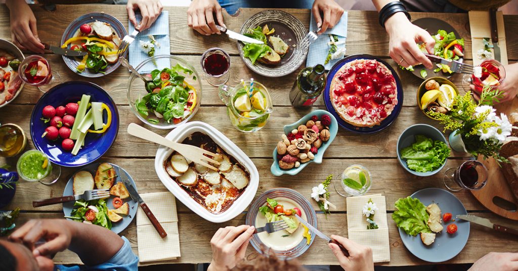 After a Massachusetts restaurant's food poisoning outbreak, friends eat a meal which has been safely prepared.