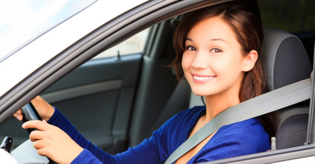 Teen driver wearing a seat belt